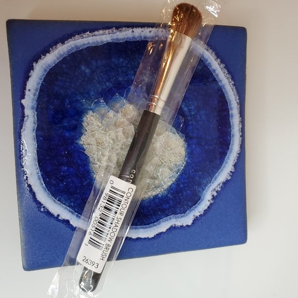 Bare Minerals Contour Shadow Brush ($5 with bundle - Picture 3 of 4